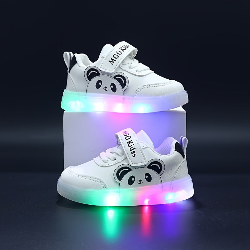MGO Kids Spring And Autumn Girls' Casual Sports Shoes with Lights, Comfortable Flashing Running Shoes Suitable for Toddlers And Young Children, Featuring a Cute Panda Design, Suitable for Both Boys And Girls.