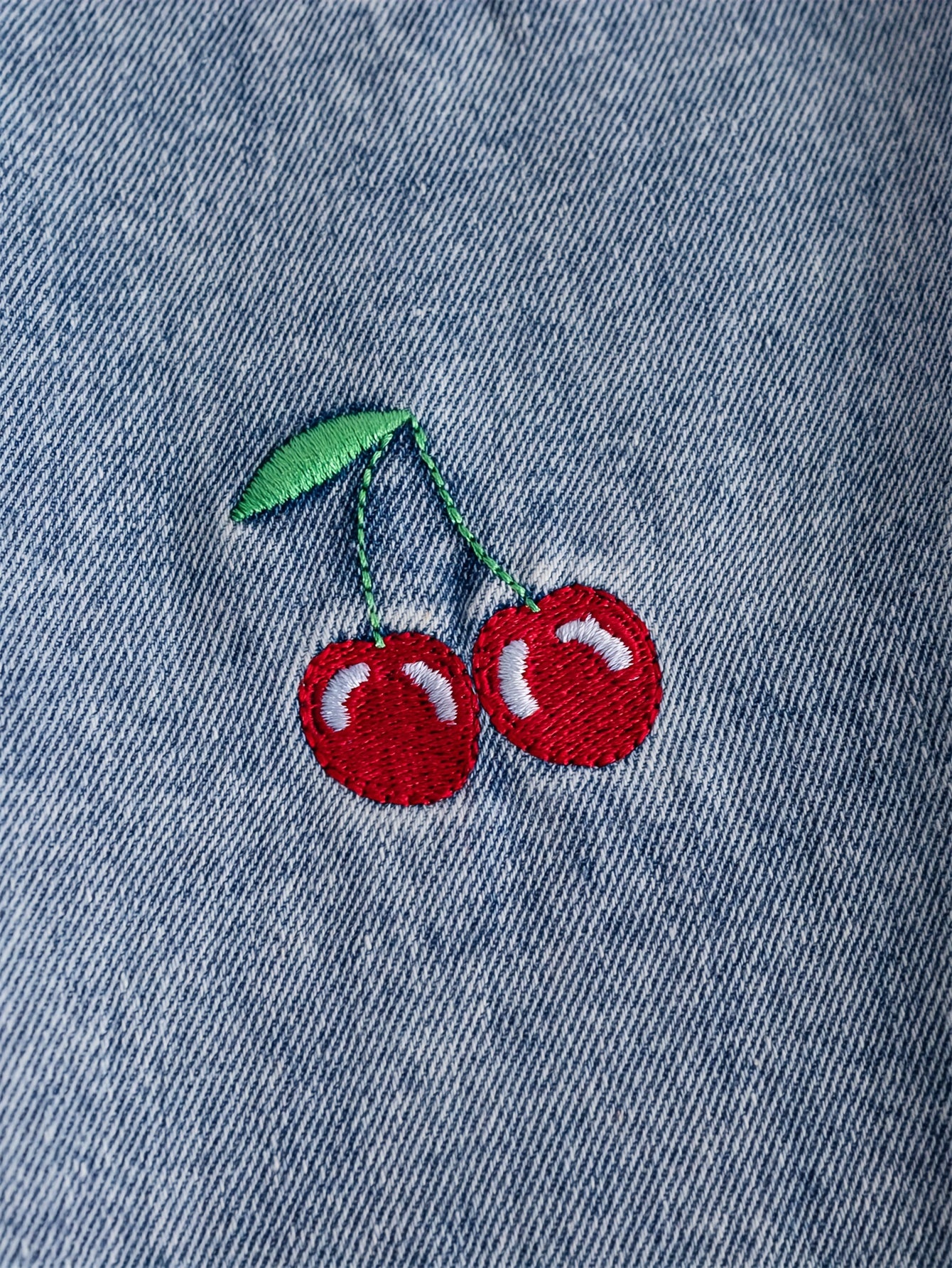 Girls' Autumn Winter Casual Faux Two-Piece Long Sleeve Shirt with Turn- Collar and Embroidered Cherry Jeans Pants, Comfortable Soft Light Beige-Friendly Fabric Trendy Versatile Outfit for Sports Vacation Party Wear Perfect Gi