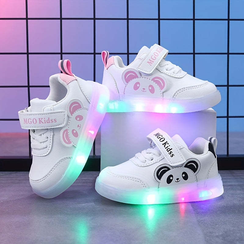 MGO Kids Spring And Autumn Girls' Casual Sports Shoes with Lights, Comfortable Flashing Running Shoes Suitable for Toddlers And Young Children, Featuring a Cute Panda Design, Suitable for Both Boys And Girls.