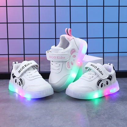 MGO Kids Spring And Autumn Girls' Casual Sports Shoes with Lights, Comfortable Flashing Running Shoes Suitable for Toddlers And Young Children, Featuring a Cute Panda Design, Suitable for Both Boys And Girls.