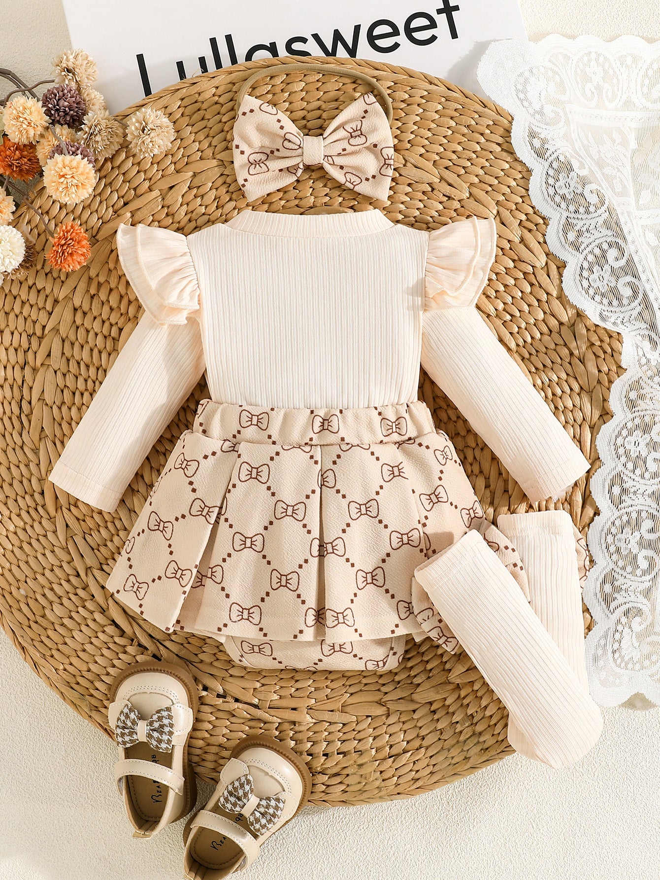 Girls' Fashion Butterfly Print Long Sleeve Dress + Bow Hair Accessory + Pair of Socks, Perfect for Outdoor